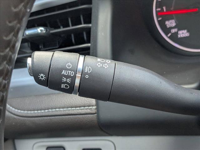 Used 2020 GMC Acadia SLT FWD image 6
