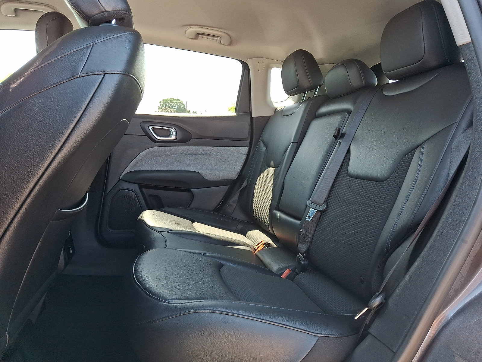 Used 2022 Jeep Compass Latitude w/ Convenience Group AWD/4WD image 10
