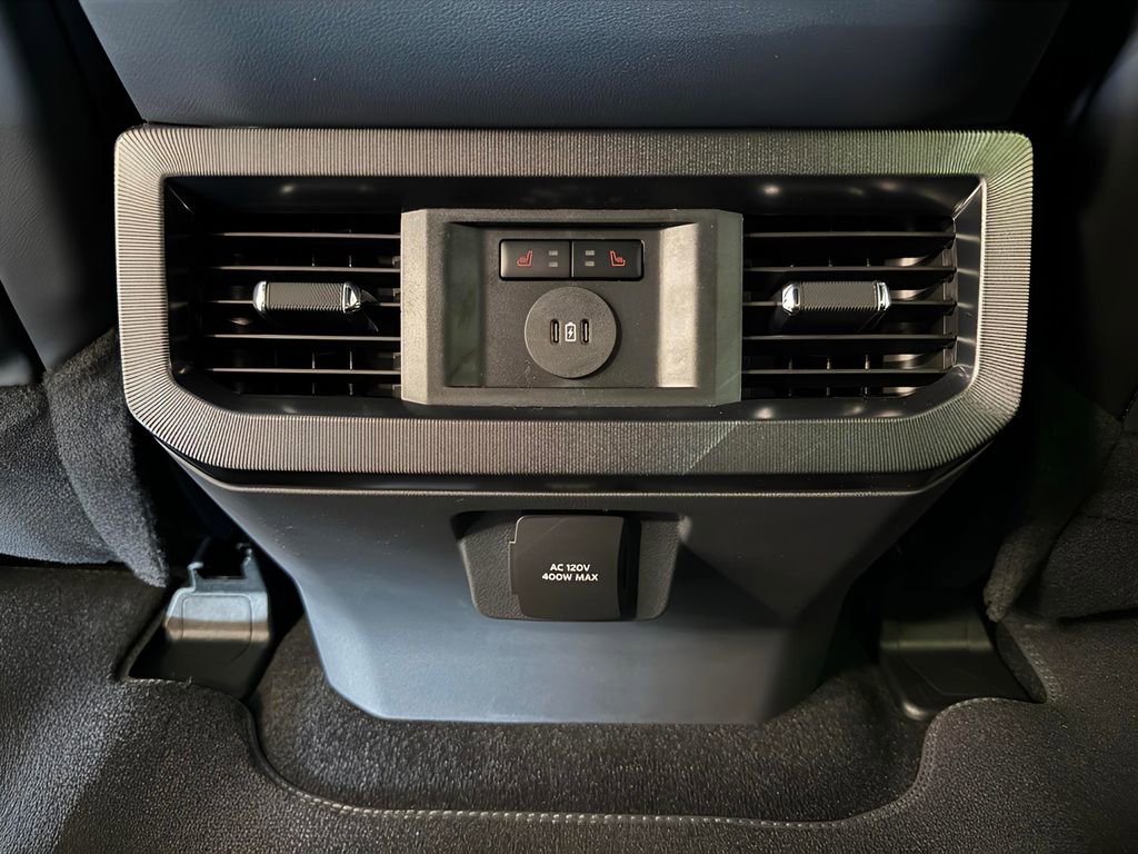 New 2026 Ford F250 Platinum w/ FX4 Off-Road Package image 23