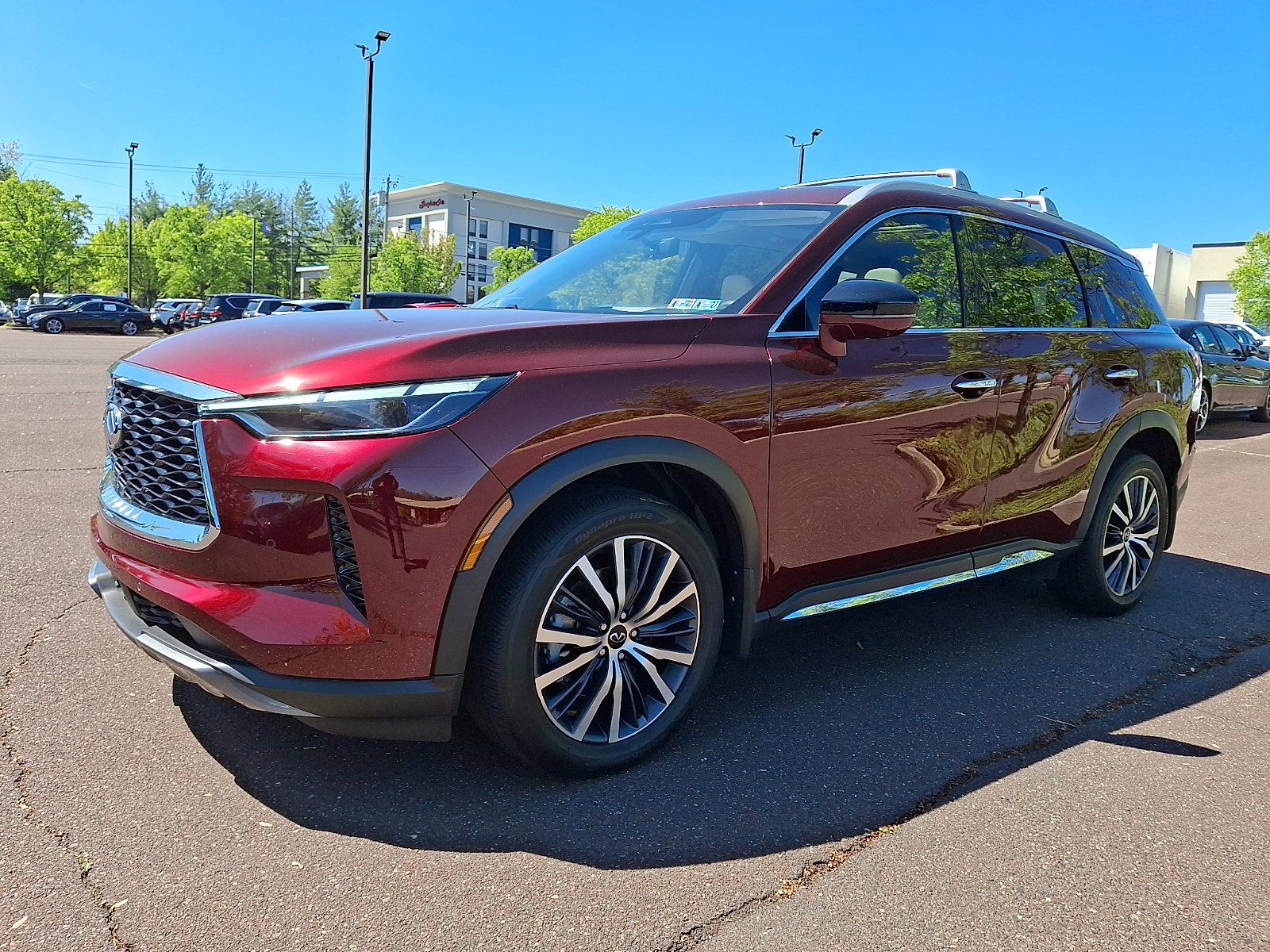 Certified 2025 INFINITI QX60 Sensory w/ Vision Package AWD/4WD image 3