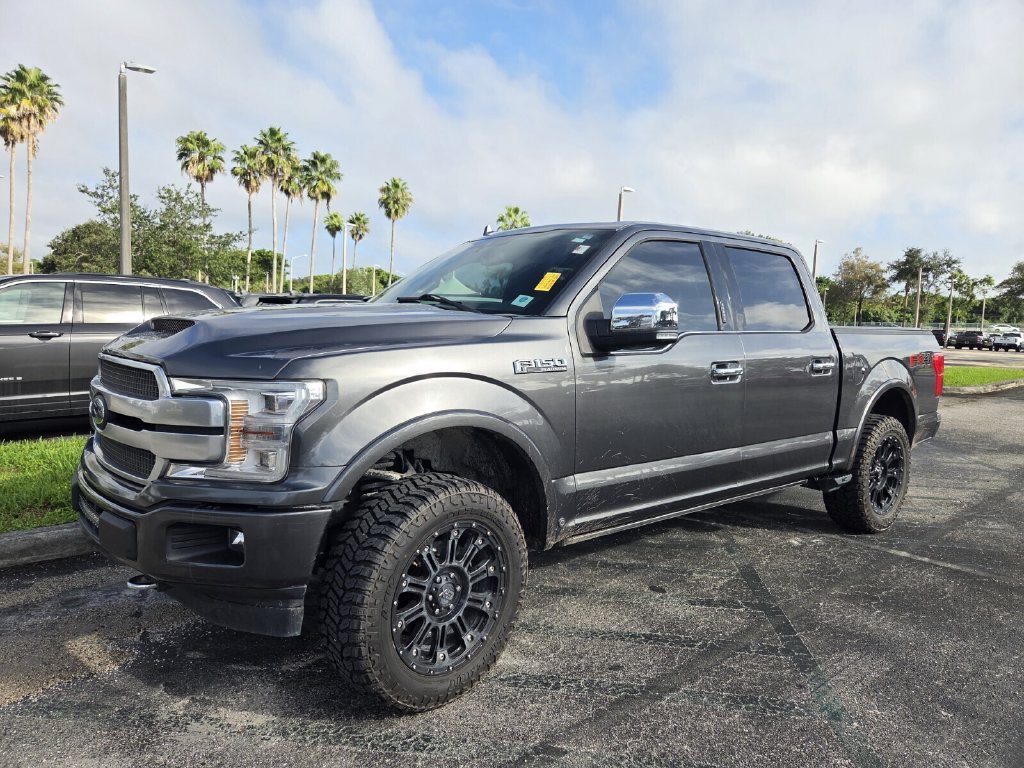 Used 2018 Ford F150 Platinum w/ Equipment Group 701A Luxury AWD/4WD image 3