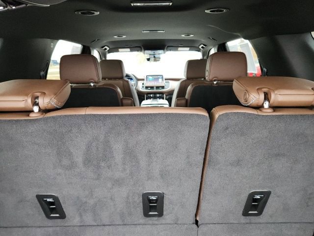 Certified 2024 Chevrolet Tahoe High Country AWD/4WD image 13