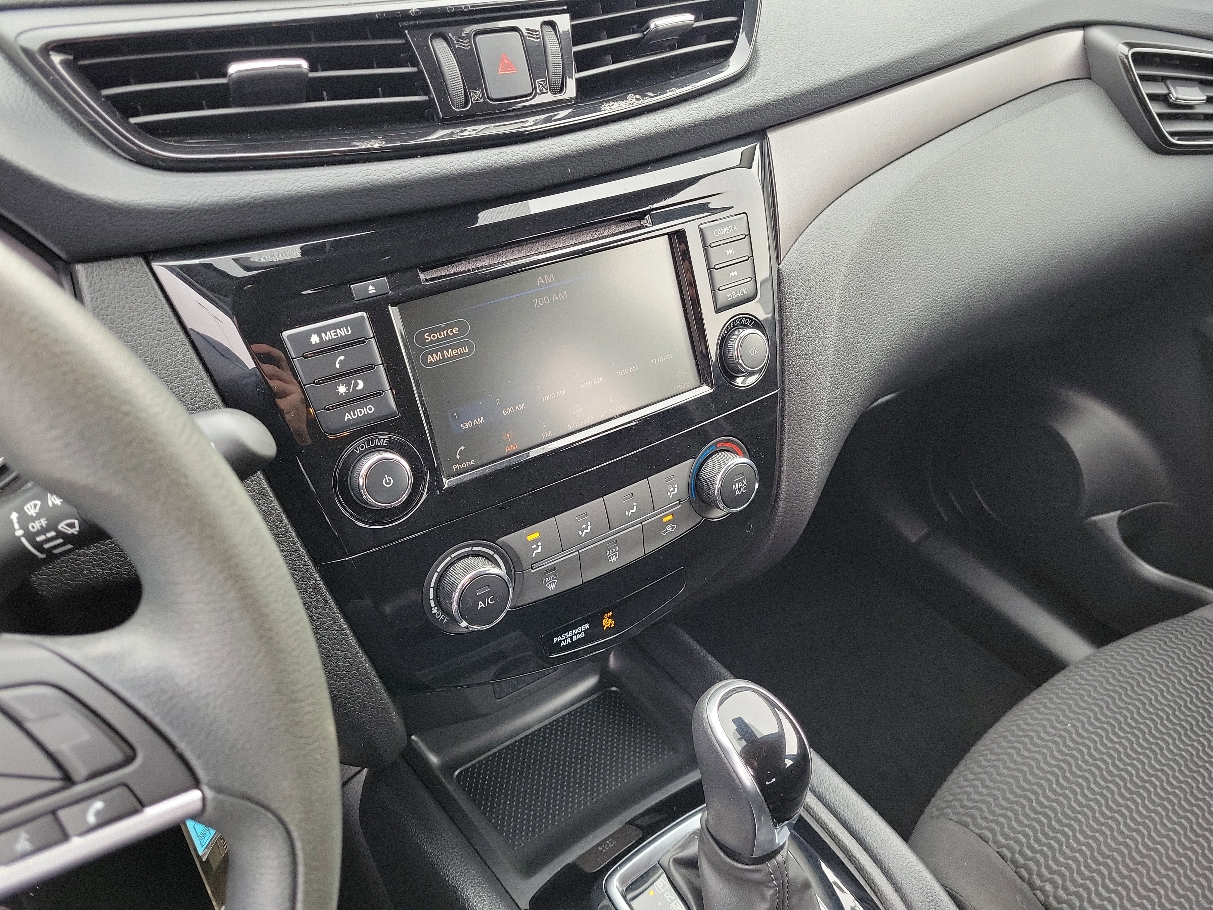 Used 2022 Nissan Rogue Sport S image 27