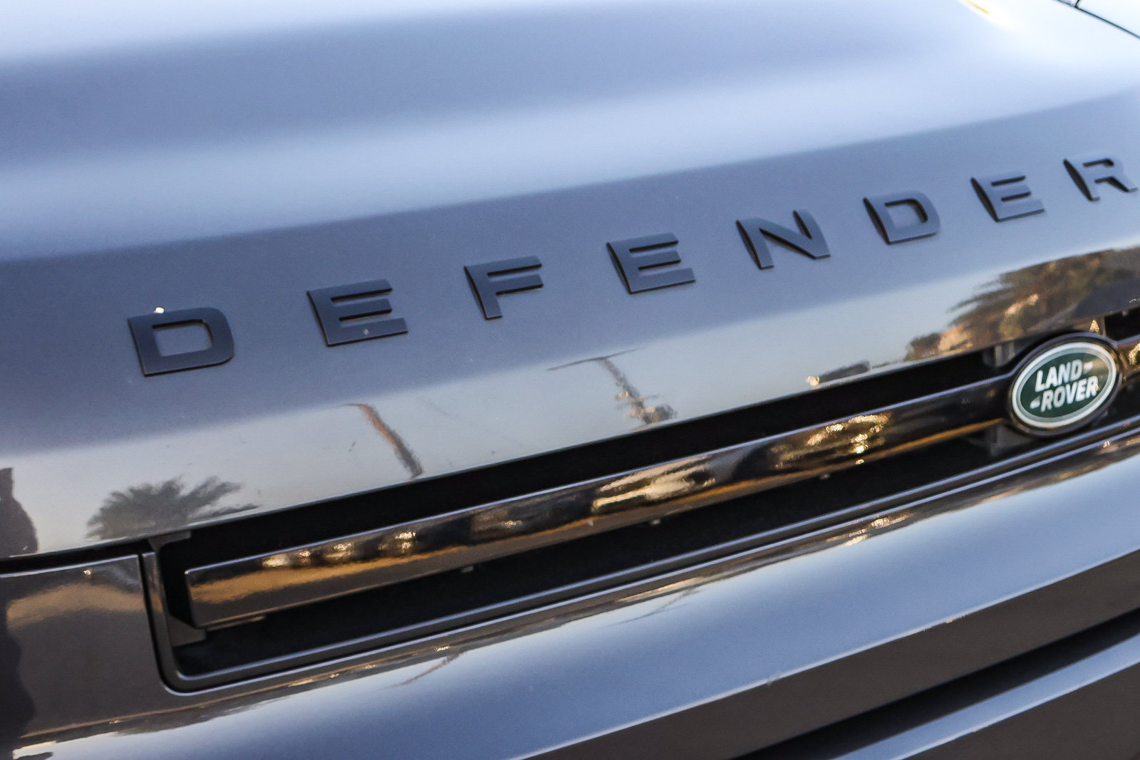 Certified 2024 Land Rover Defender 90 V8 AWD/4WD image 14