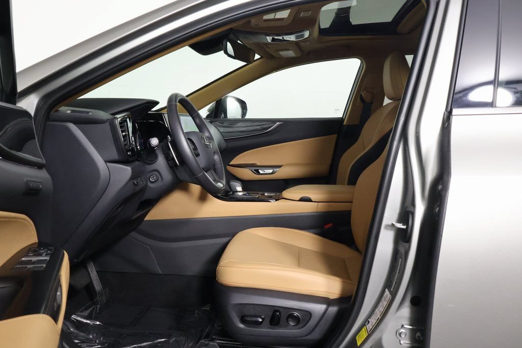 Certified 2026 Lexus NX 350h AWD w/ Accessory Package (2T) image 10