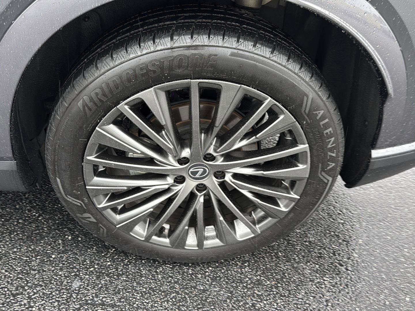 Used 2023 Lexus RX 350 w/ Accessory Package (Z1) image 33