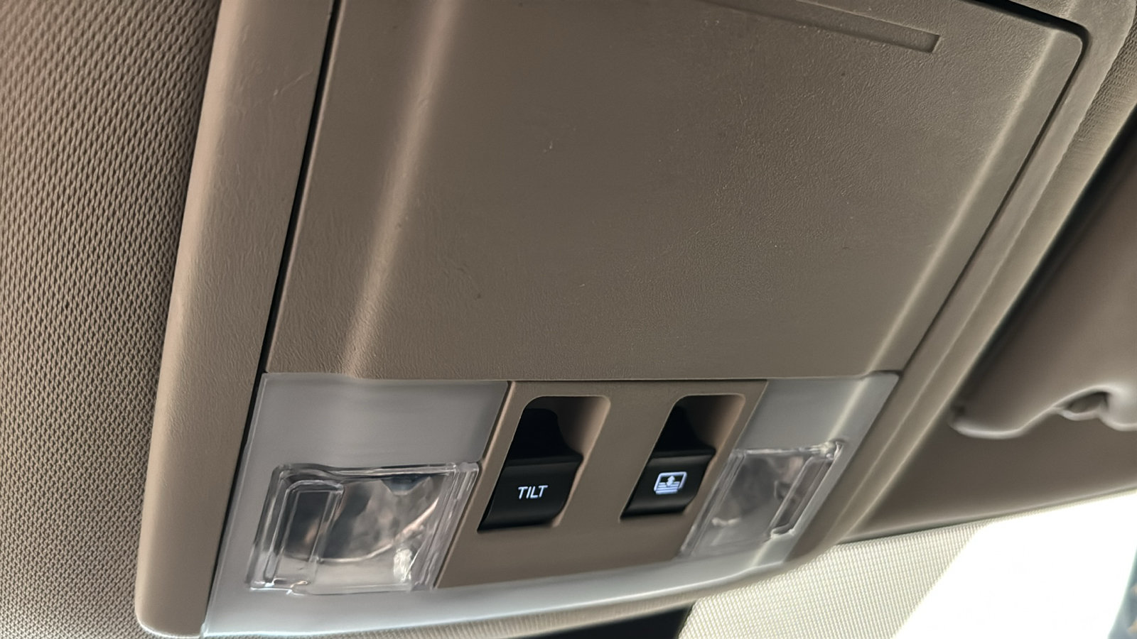 Used 2015 Lincoln MKX AWD w/ Equipment Group 102A image 20