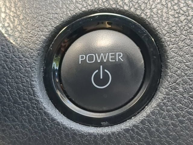 Used 2025 Toyota Camry SE FWD image 24