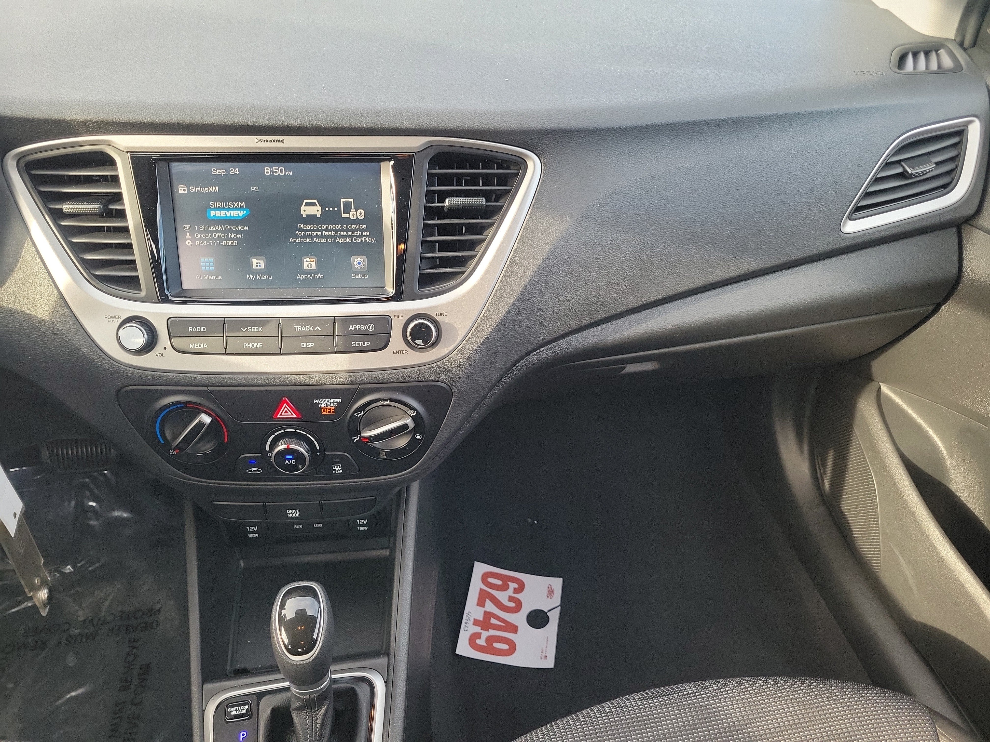 Used 2022 Hyundai Accent SEL FWD image 17