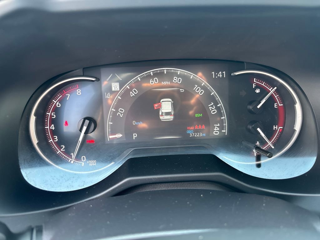 Used 2025 Toyota RAV4 XLE AWD/4WD image 18