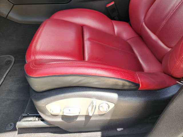 Used 2020 Porsche Macan AWD/4WD image 25