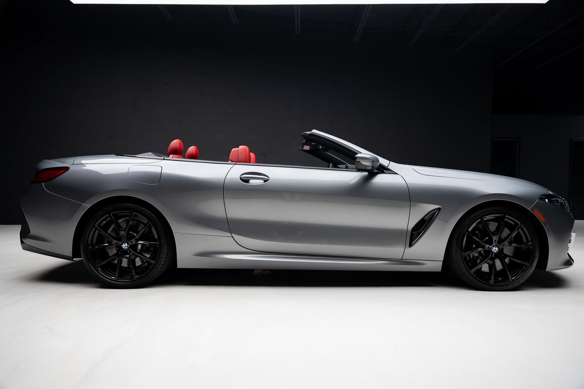 Used 2024 BMW 840i Convertible w/ M Sport Professional Package RWD image 37