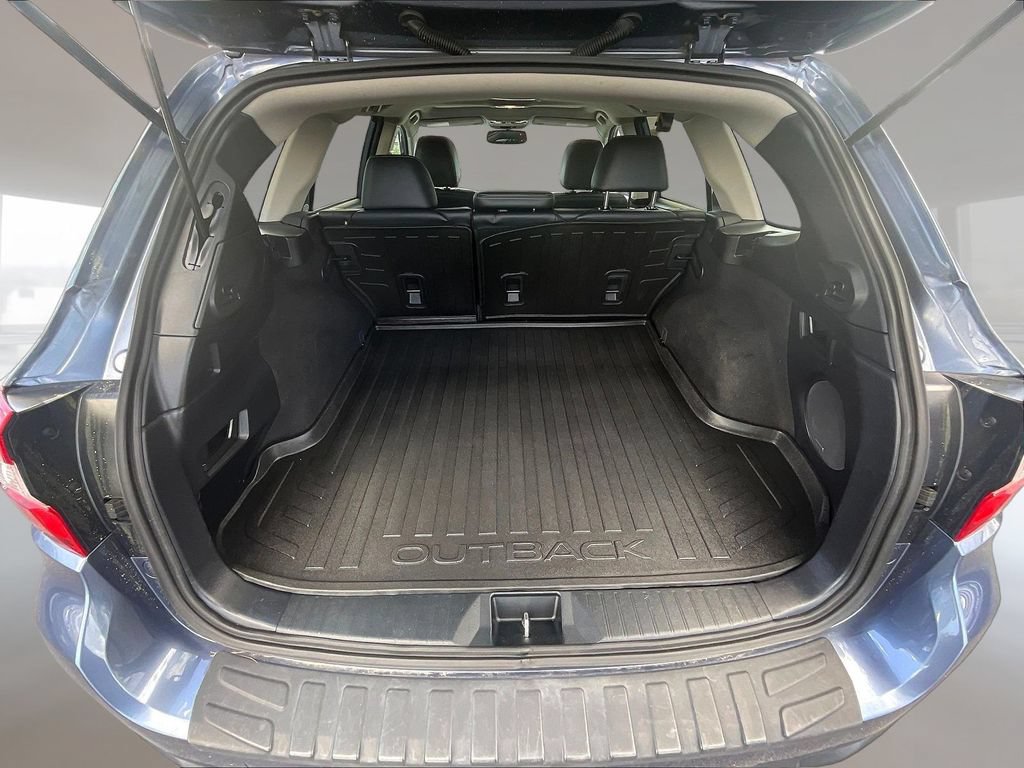 Used 2016 Subaru Outback 2.5i Limited AWD/4WD image 25