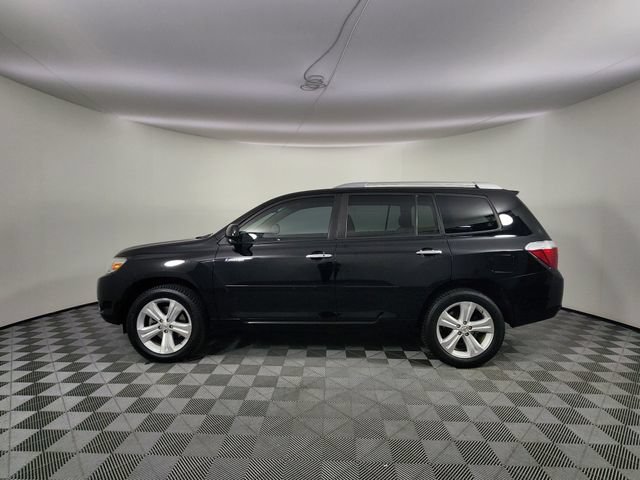 Used 2010 Toyota Highlander Limited w/ Extra Value Pkg 8 AWD/4WD image 2