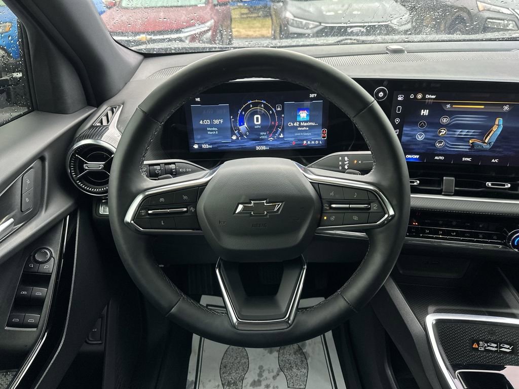 Used 2025 Chevrolet Equinox LT w/ Convenience Package II image 14