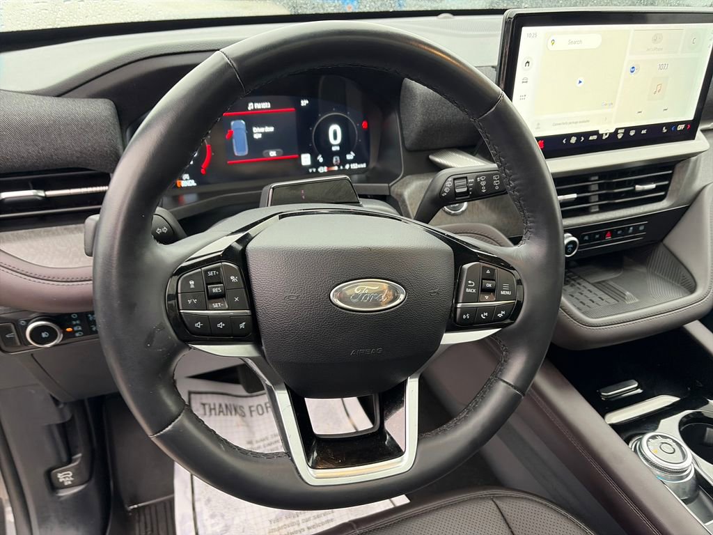 Used 2025 Ford Explorer Platinum w/ LUX Leather Package AWD/4WD image 24