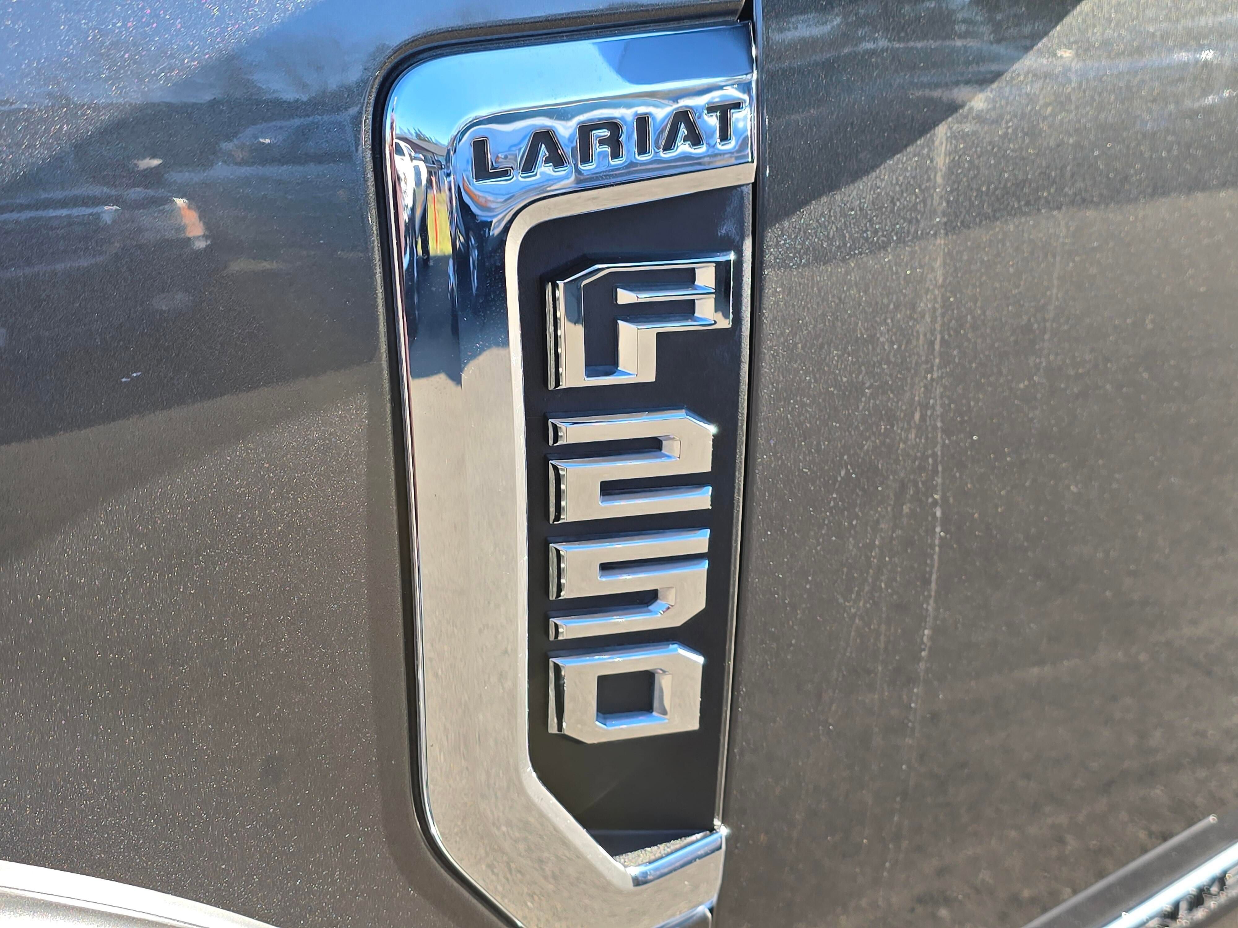 Used 2017 Ford F250 Lariat w/ Lariat Value Package AWD/4WD image 10