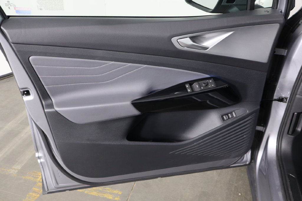 Used 2023 Volkswagen ID.4 S RWD image 19