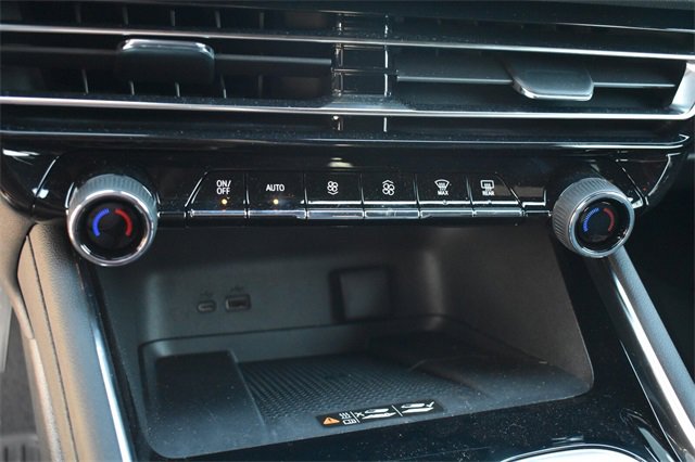 New 2026 Chevrolet Traverse LT w/ Enhanced Driving Package image 30