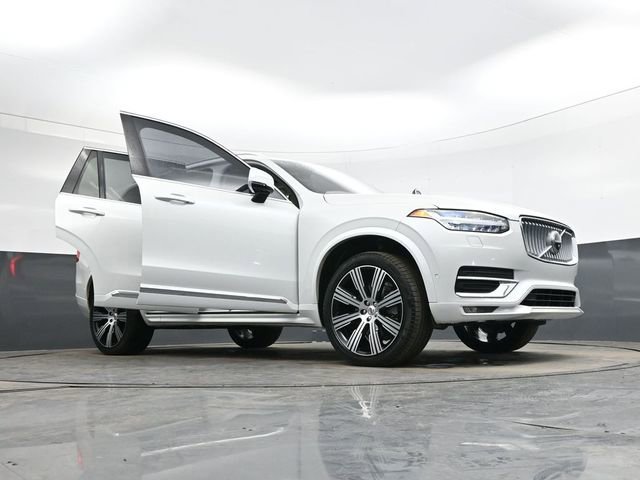Used 2024 Volvo XC90 B6 Ultimate w/ Protection Package Premier image 45