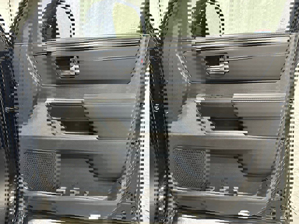 Used 2025 Toyota Tundra Platinum image 63