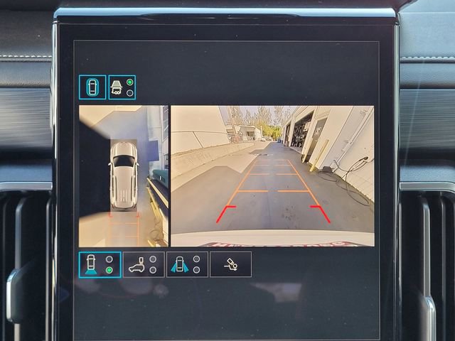 Used 2025 GMC Acadia Elevation image 12