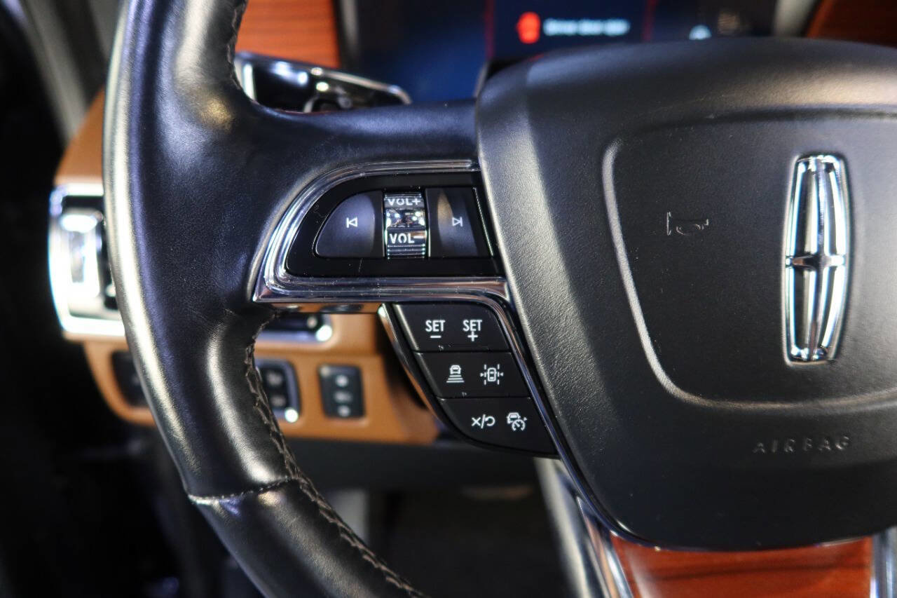 Used 2024 Lincoln Navigator Reserve image 35