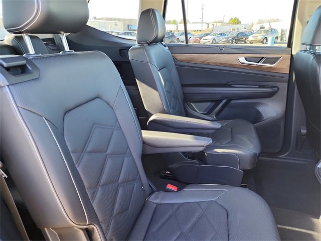 Certified 2024 Volkswagen Atlas SE image 17