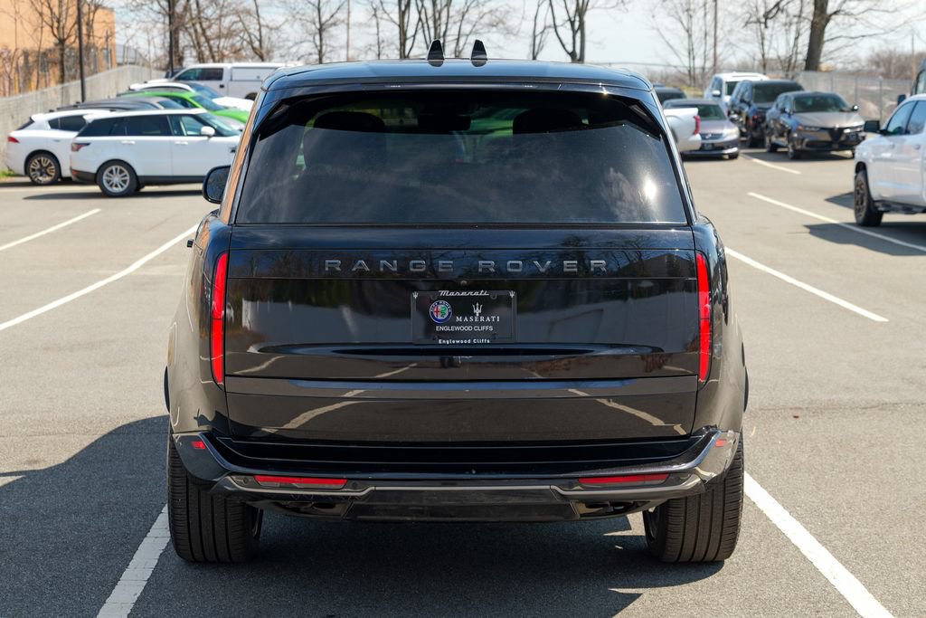 Used 2023 Land Rover Range Rover Autobiography AWD/4WD image 6