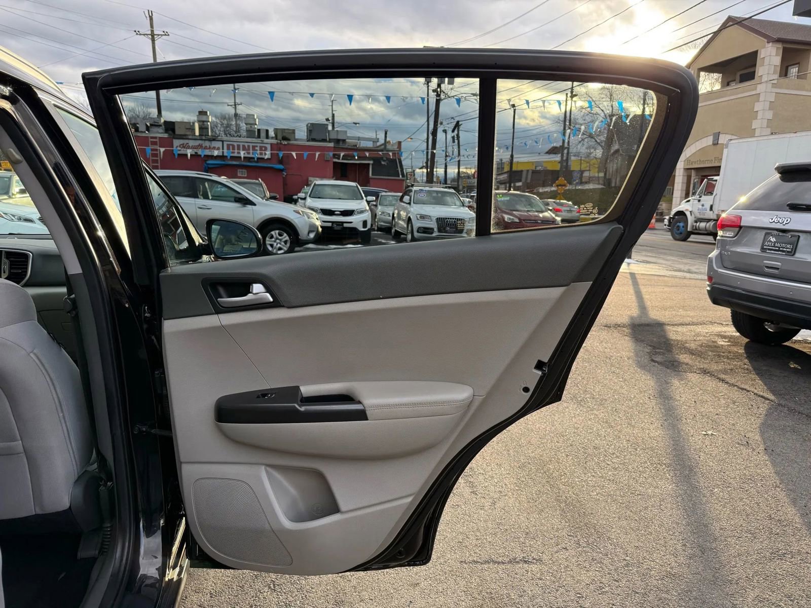 Used 2017 Kia Sportage LX w/ LX Popular Package image 41