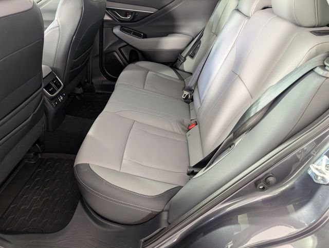 Used 2025 Subaru Outback Limited AWD/4WD image 28
