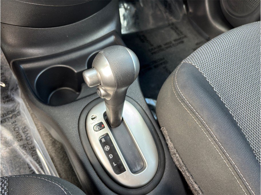 Used 2016 Nissan Versa SV FWD image 24