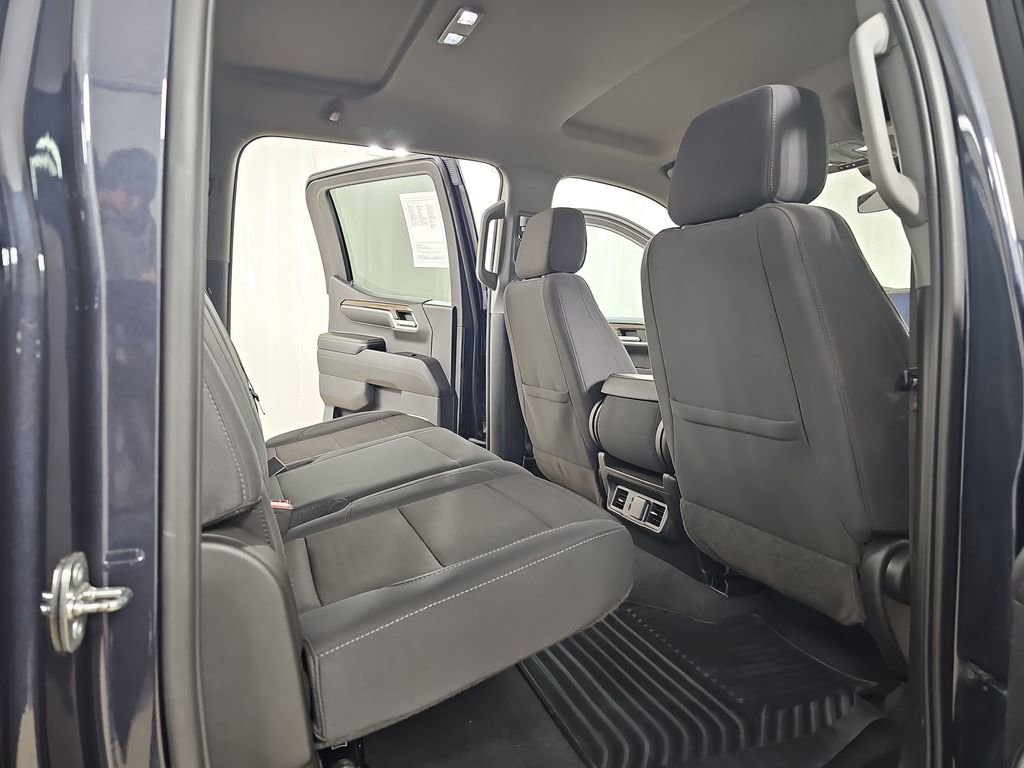 Used 2024 Chevrolet Silverado 1500 LT image 14