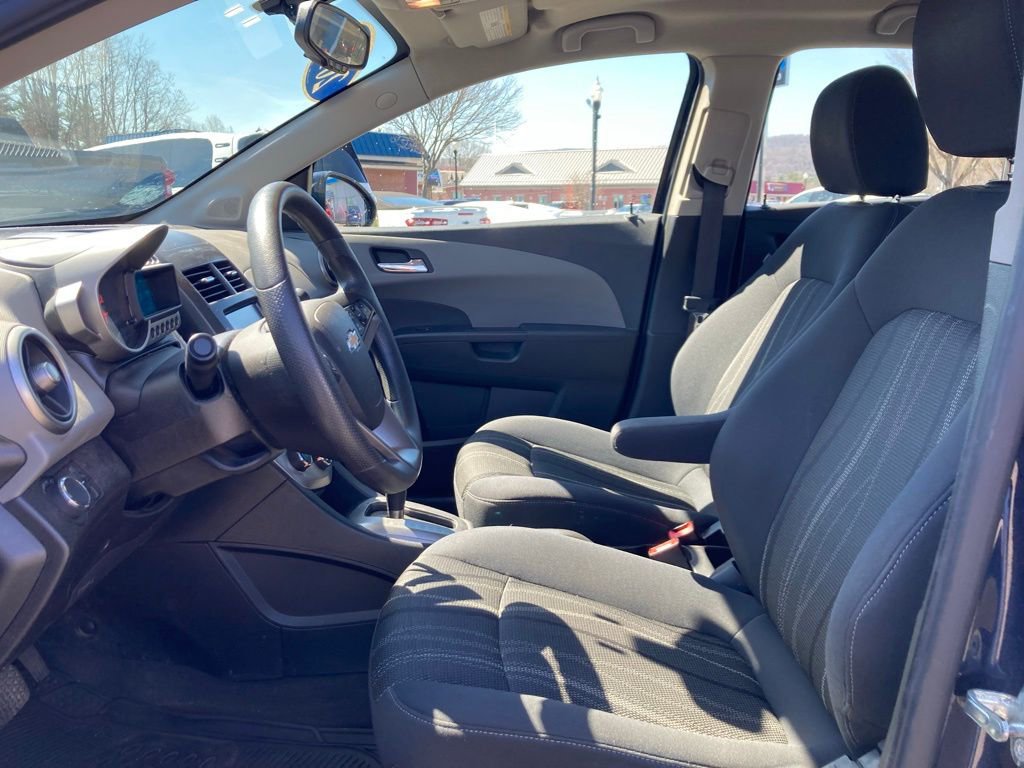 Used 2016 Chevrolet Sonic LT FWD image 9