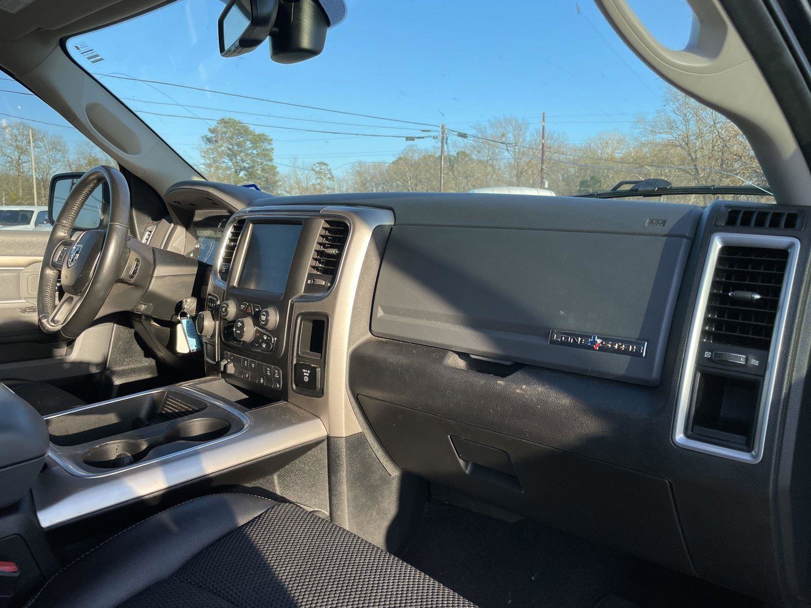 Used 2017 RAM 1500 Lone Star image 46