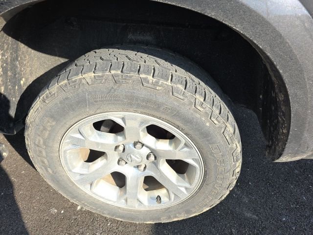 Used 2016 RAM 1500 Laramie w/ Convenience Group image 13