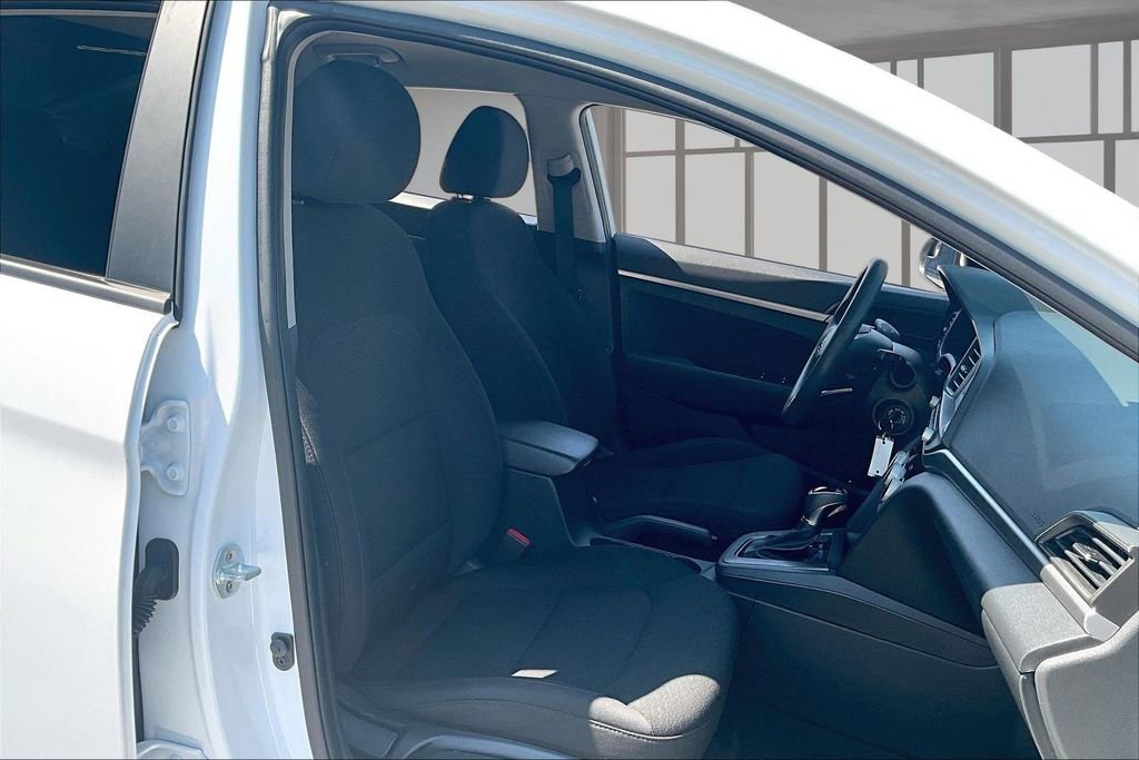 Used 2019 Hyundai Elantra SE w/ Cargo Package FWD image 26