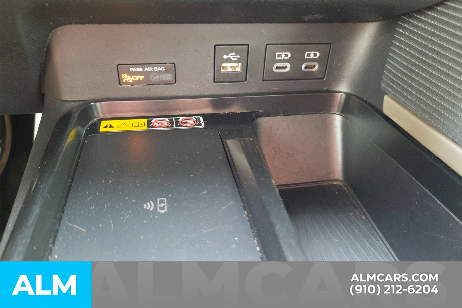 Used 2025 Toyota Camry SE FWD image 23