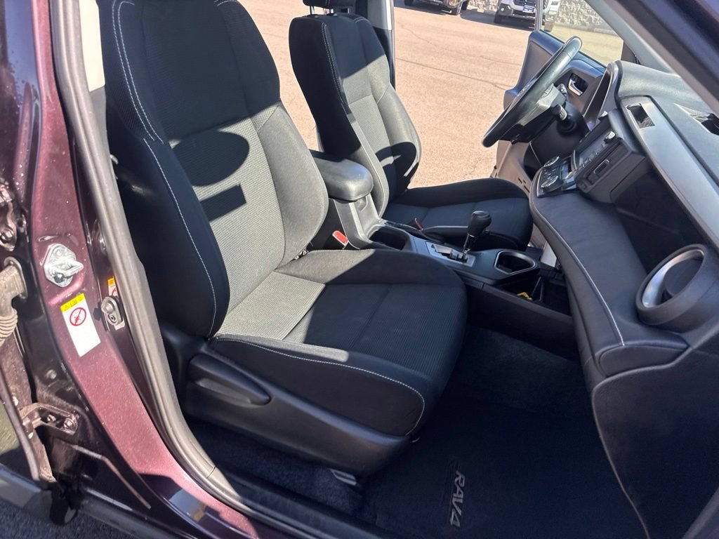 Used 2016 Toyota RAV4 XLE w/ Convenience Package AWD/4WD image 13