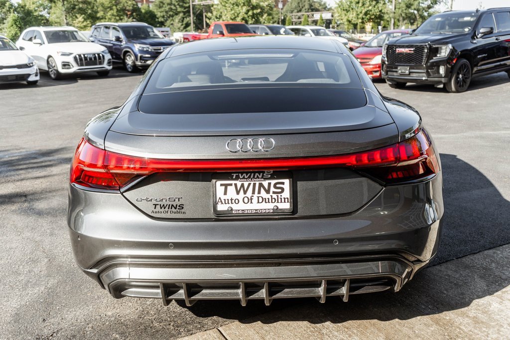 Used 2022 Audi e-tron GT Premium Plus image 28