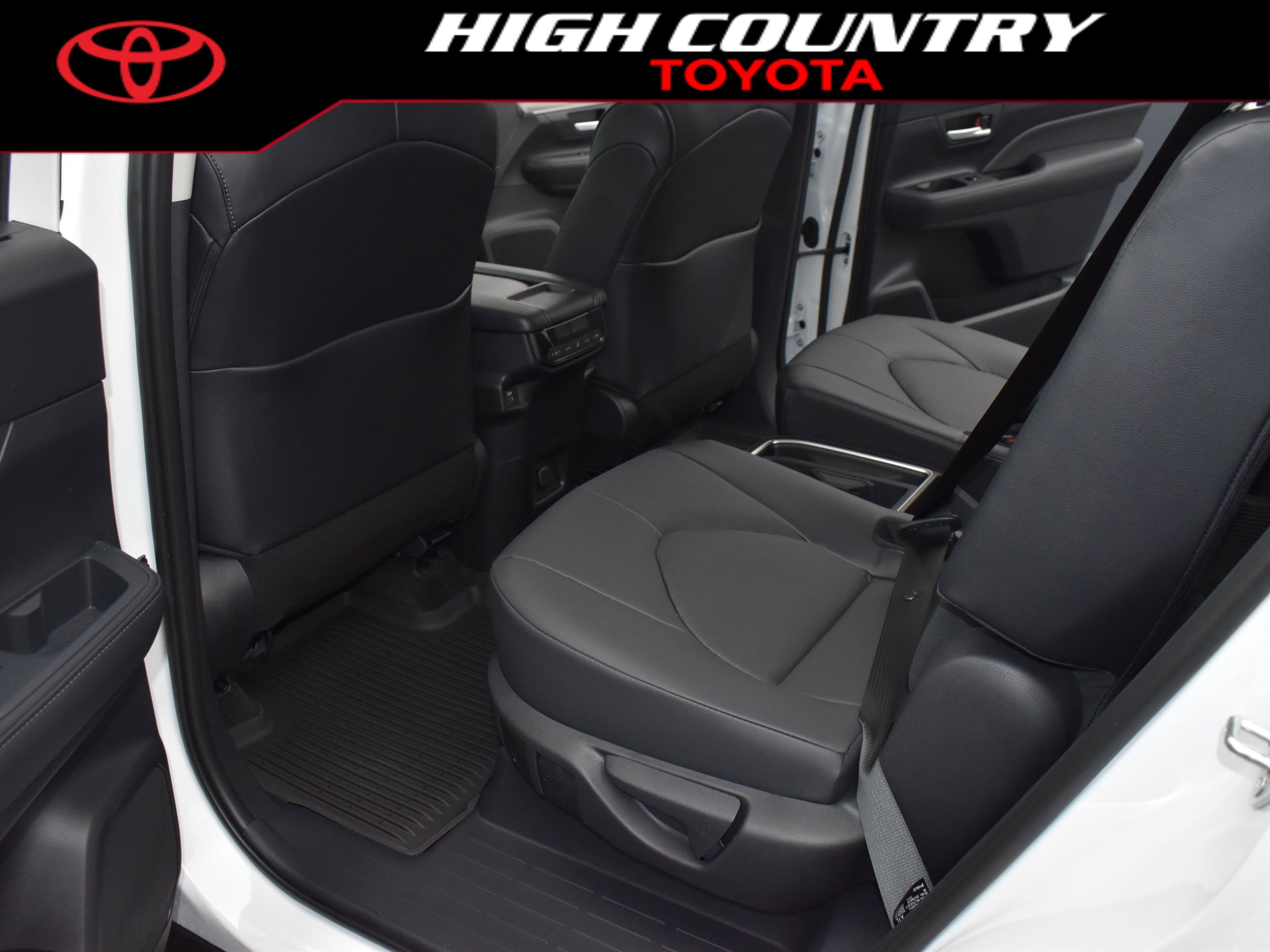 New 2026 Toyota Grand Highlander XLE image 13