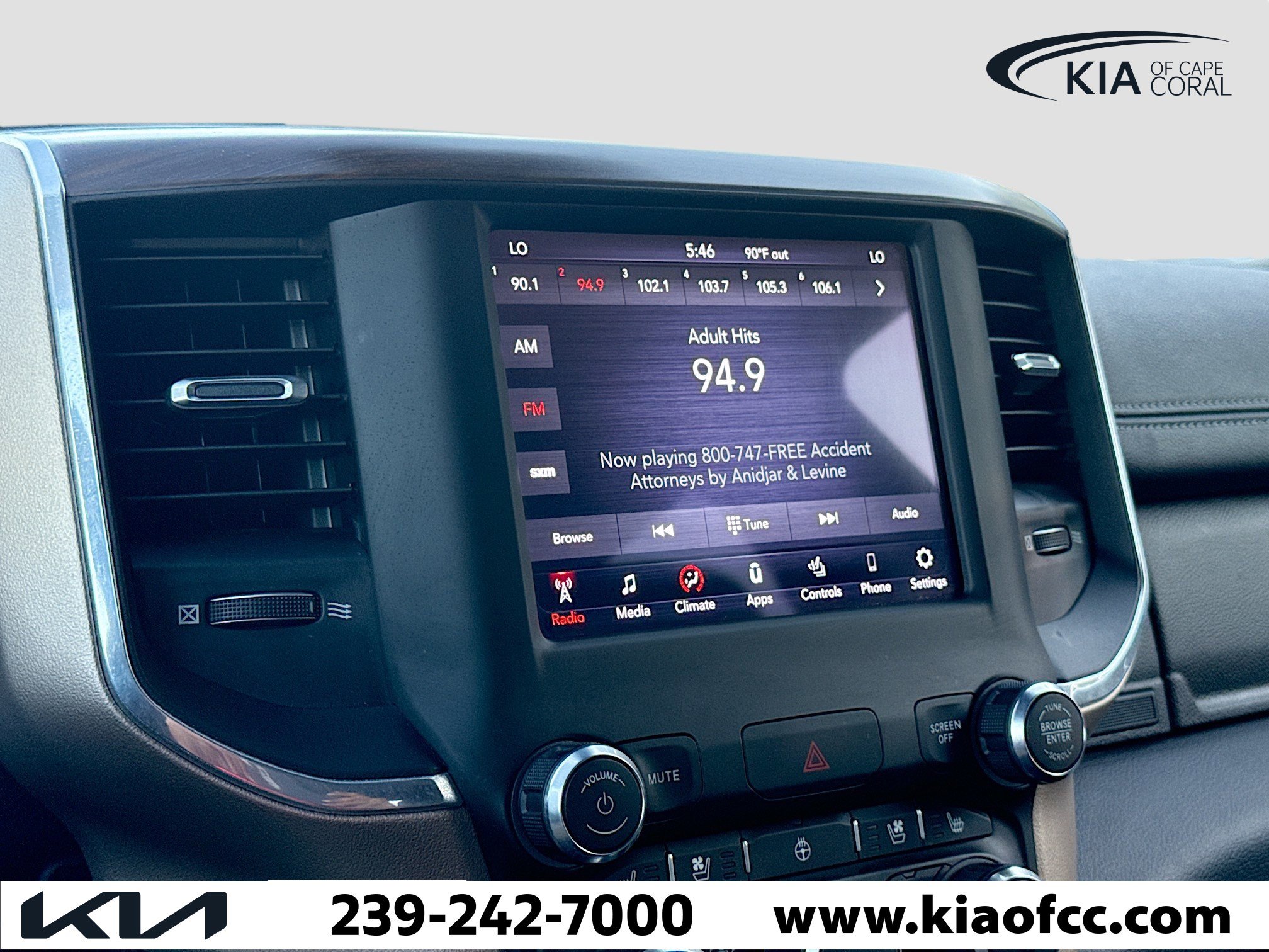 Used 2021 RAM 1500 Laramie image 29