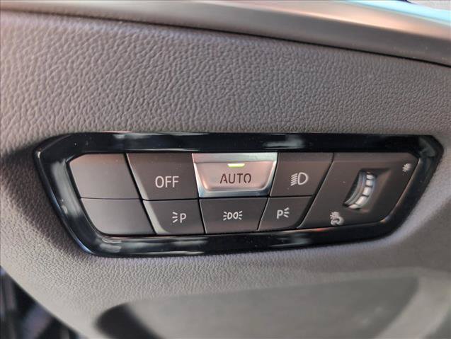 Used 2025 BMW 230i Coupe w/ M Sport Package RWD image 20