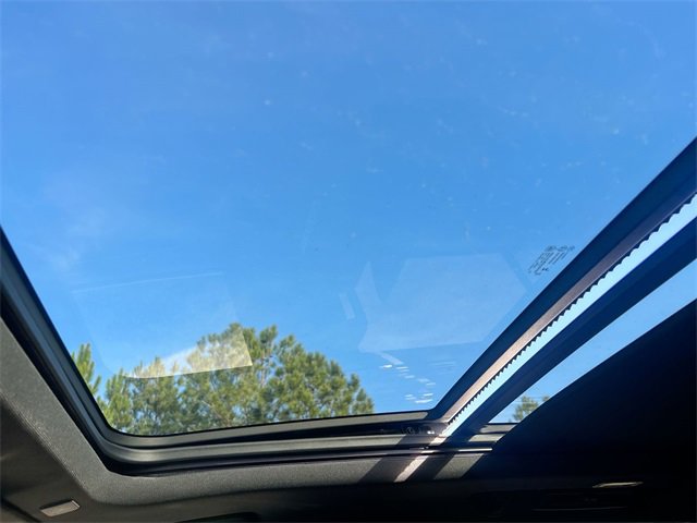 Used 2023 Chevrolet Tahoe High Country image 25