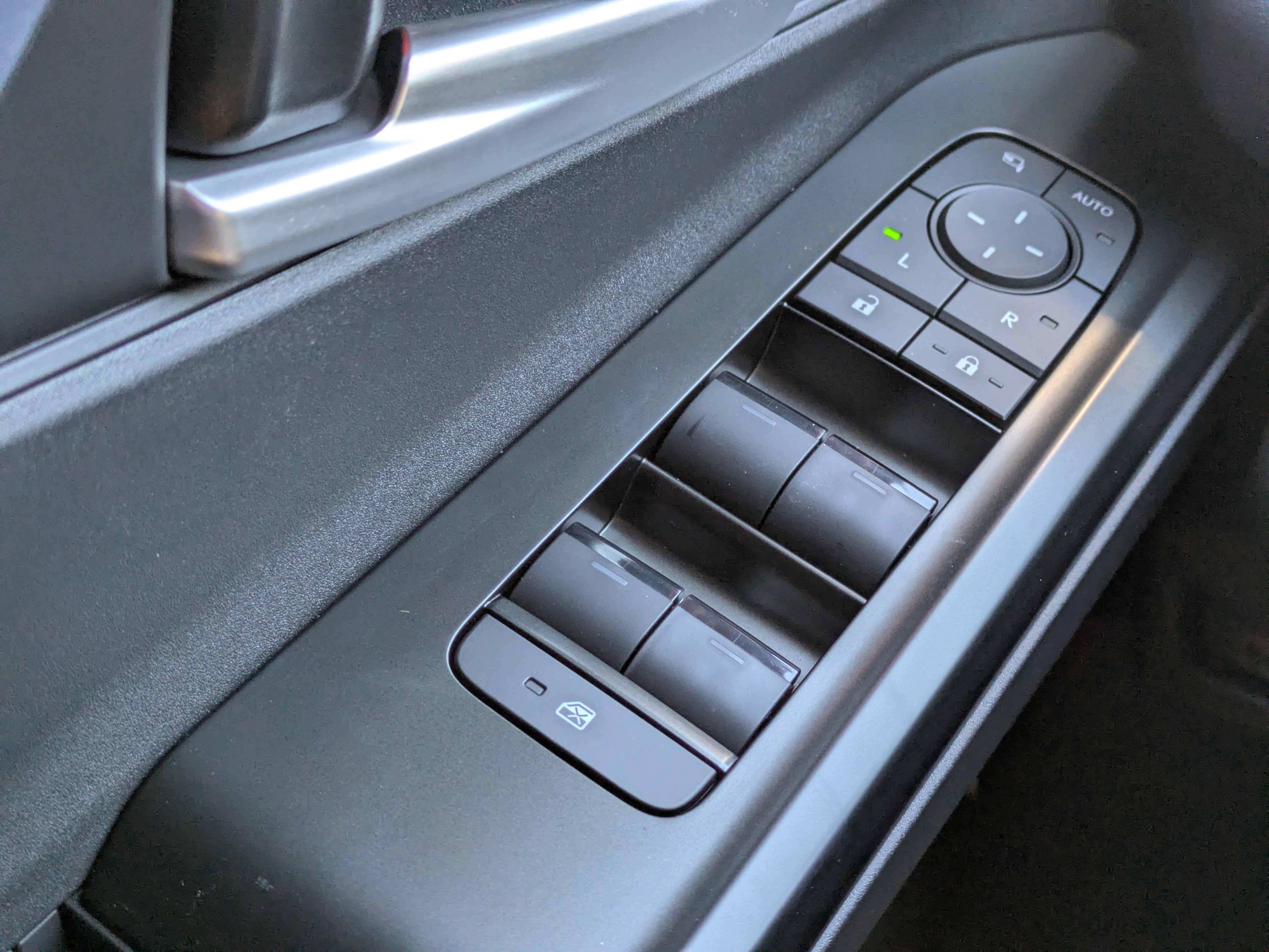 New 2026 Subaru Solterra image 20