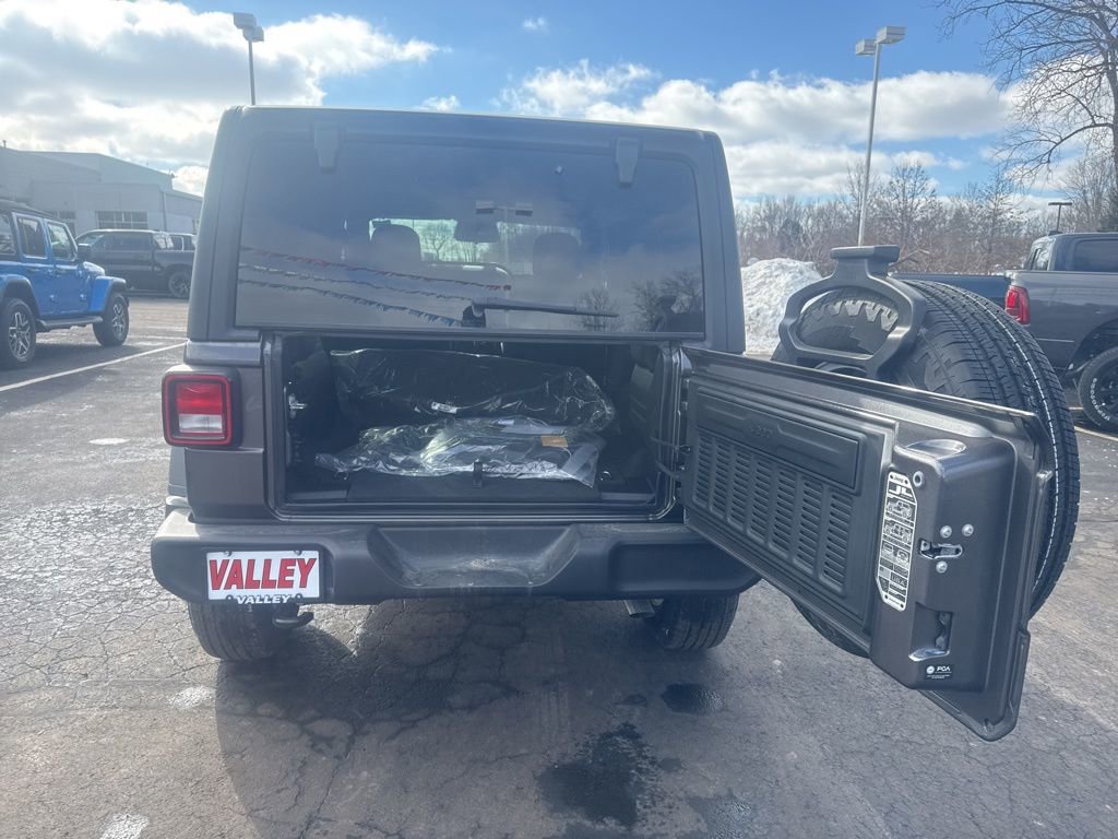 New 2025 Jeep Wrangler Unlimited Sport AWD/4WD image 32