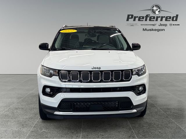 Used 2022 Jeep Compass Limited image 11