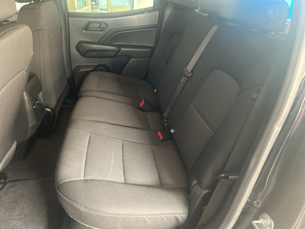 Used 2024 Chevrolet Colorado Trail Boss w/ Technology Package AWD/4WD image 21