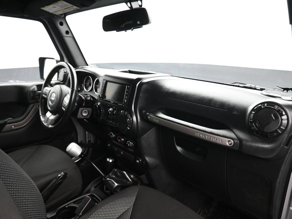 Used 2016 Jeep Wrangler Unlimited Sport AWD/4WD image 33