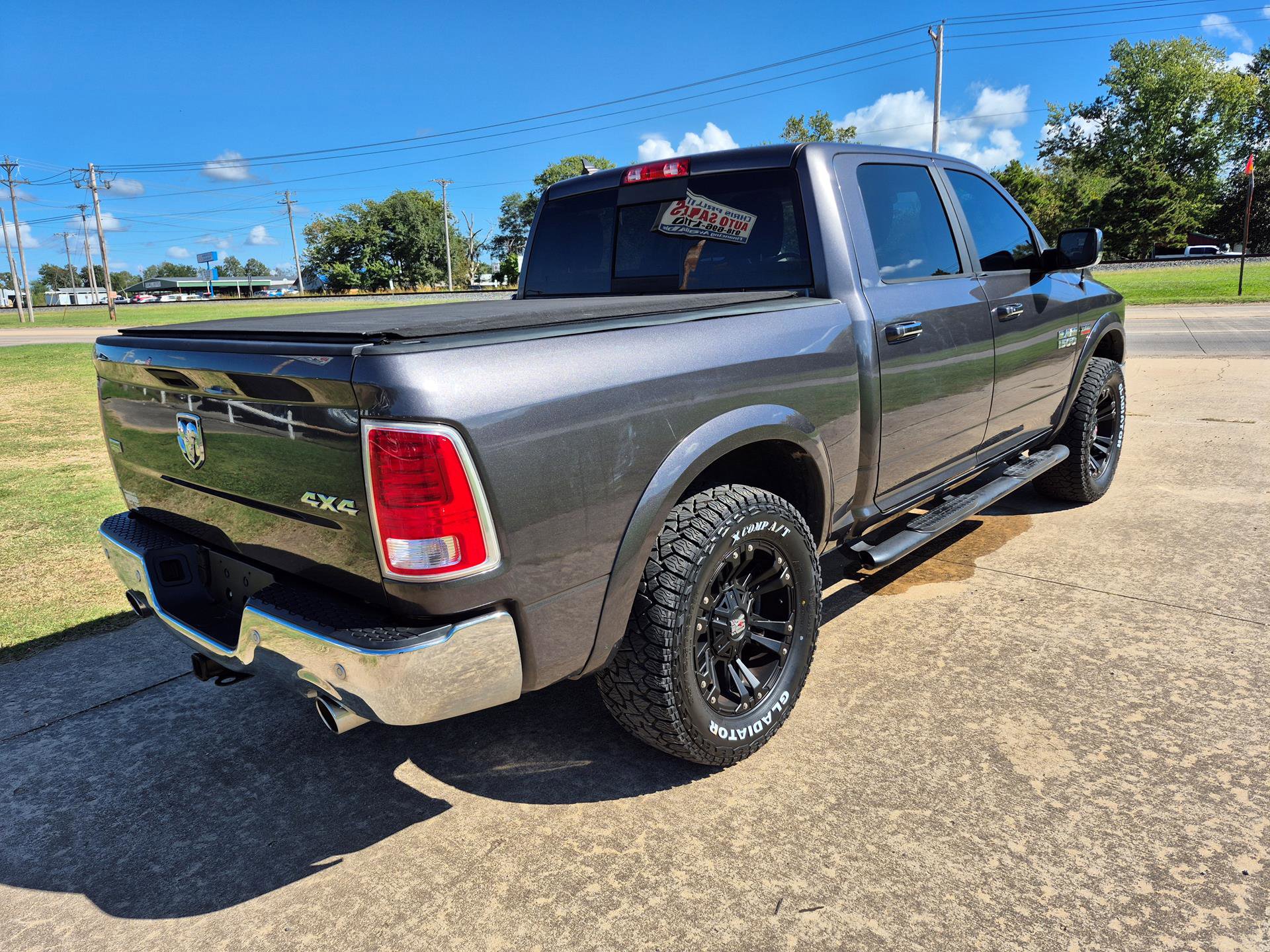 Used 2018 RAM 1500 Laramie w/ Convenience Group image 6